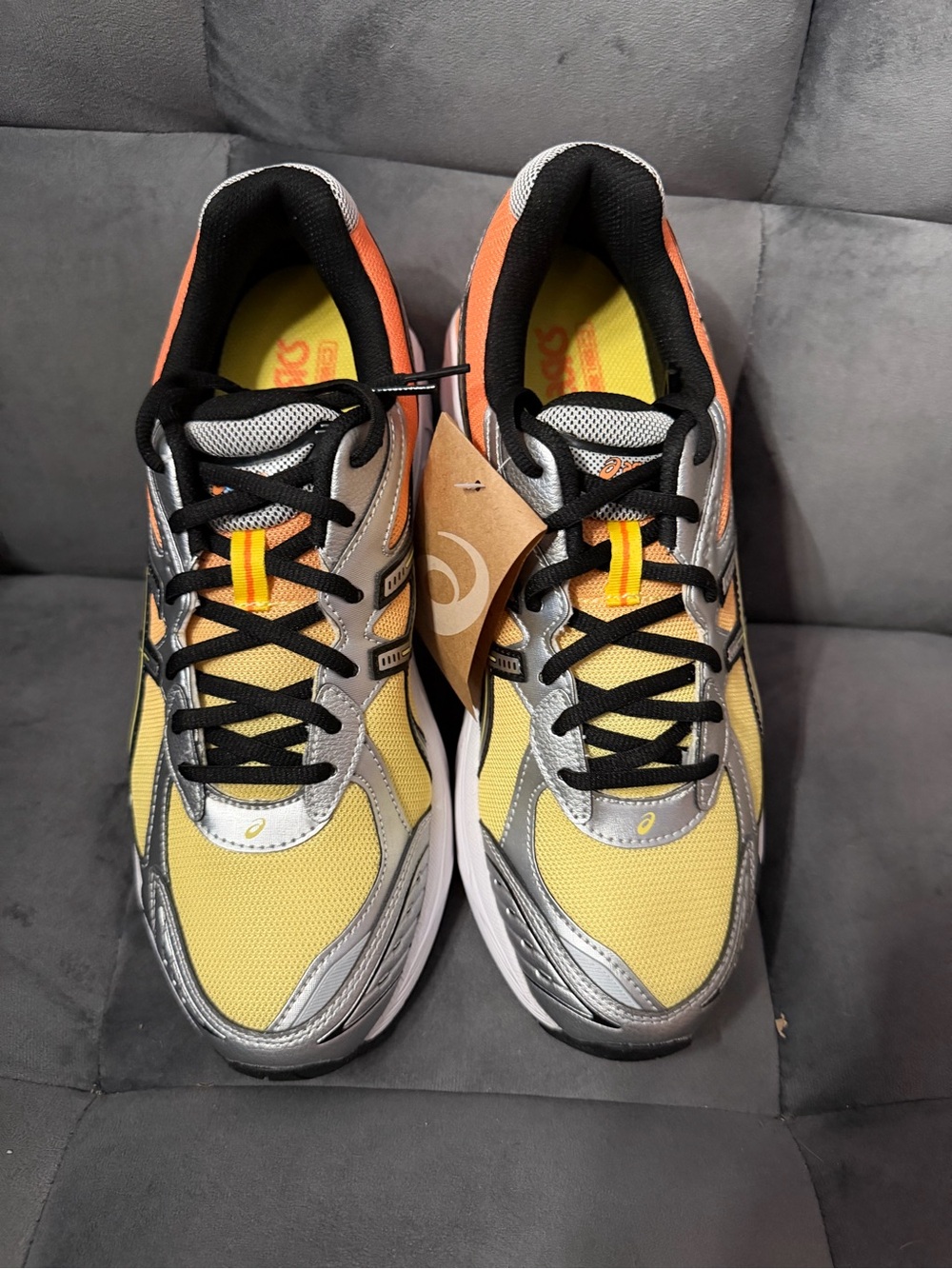 ASICS GT 2160 Sun Peach / Banana Cream Size 9.5M/11W